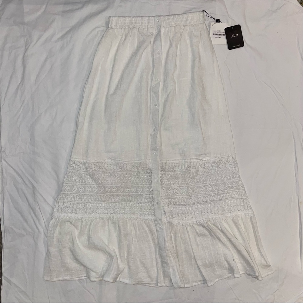 white flowy maxi skirt